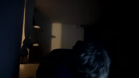 guardiannif_ online show from January 31, 4:36 am