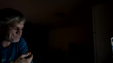 guardiannif_ online show from February 12, 10:04 pm