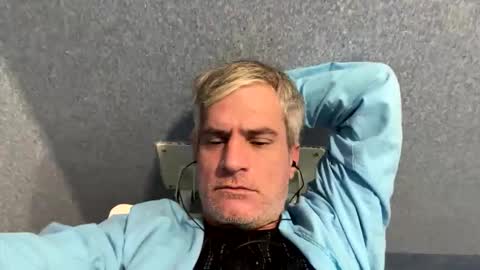 guardiannif_ online show from September 22, 1:35 pm