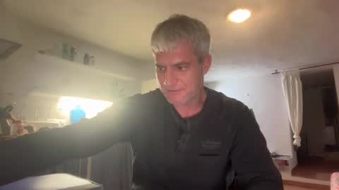 guardiannif_ online show from January 31, 8:07 pm