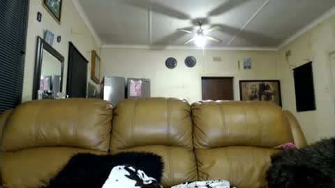 Snapshot of gucci_bx chatting on July 26, 1:58 am gucci-bx online show from July 26, 1:58 am
