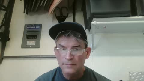 Snapshot of gud_times chatting on March 14, 6:57 pm gud_times online show from March 14, 6:57 pm