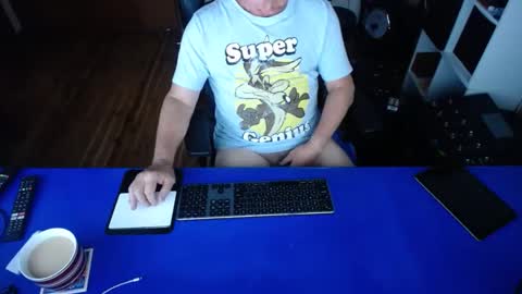 guesswhatigot2 online show from February 18, 9:21 am