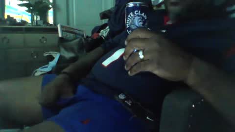 Snapshot of guidedhandstech chatting on October 5, 4:11 am guidedhandstech online show from October 5, 4:11 am