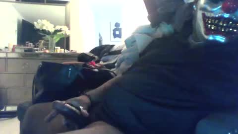 Snapshot of guidedhandstech chatting on November 2, 7:16 pm guidedhandstech online show from November 2, 7:16 pm