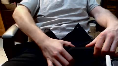 newbies online show from February 25, 11:22 pm