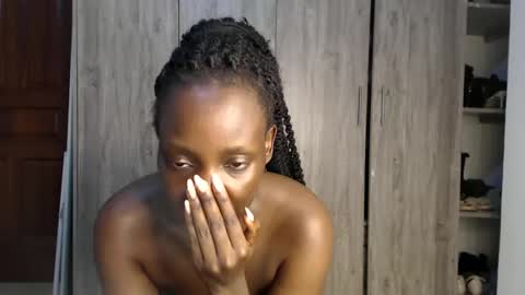 Miss Incredible online show from December 2, 10:12 pm