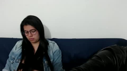 Vane blonde and Hazell black hair online show from November 8, 6:40 pm