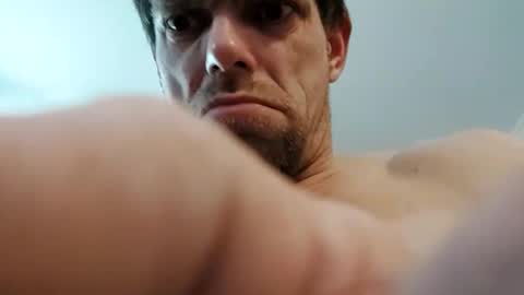 gunnarssonbenni33 online show from April 18, 8:53 pm