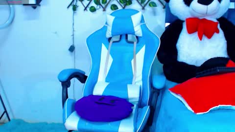 Snapshot of gurxxxt chatting on November 18, 5:17 pm Hakim online show from November 18, 5:17 pm