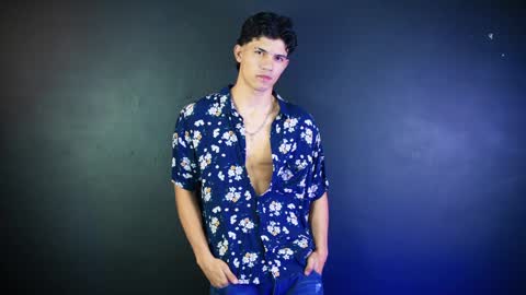 Guts online show from November 12, 8:30 pm