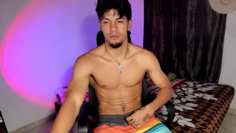 Guts online show from December 5, 9:00 pm