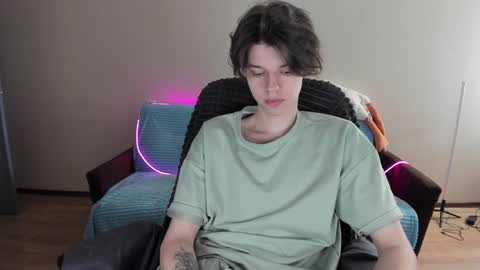 guy_liam1 online show from January 11, 7:06 am