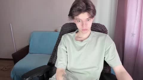 guy_liam1 online show from March 11, 8:09 am