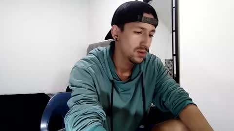 karim online show from December 30, 8:43 am