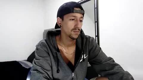 karim online show from December 31, 8:26 am