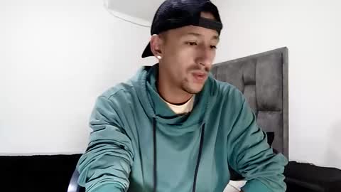 karim online show from March 1, 12:12 pm