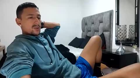 karim online show from March 7, 8:02 am