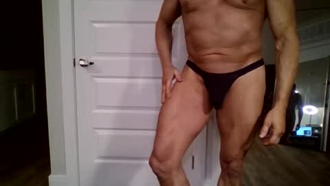 Snapshot of guysuper chatting on January 17, 1:10 am Guy Spartan online show from January 17, 1:10 am