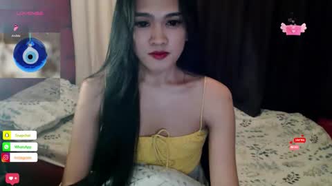 Snapshot of gwapa_kox chatting on April 9, 3:17 am SweetcockJenn online show from April 9, 3:17 am