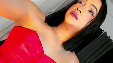 Call me Miss Gwen online show from October 21, 6:52 pm