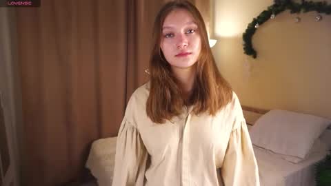 Molly online show from December 22, 6:32 am