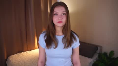 Molly online show from April 1, 5:08 am