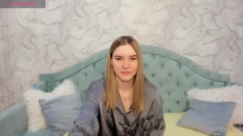 gwensmitt online show from May 22, 11:43 pm