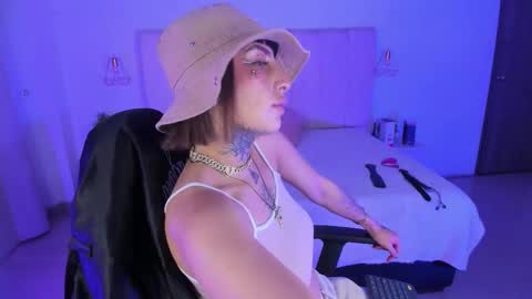 gyal_8_ online show from March 3, 3:34 am