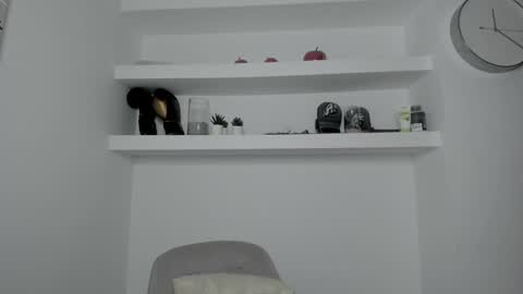 Snapshot of gym_alpha chatting on December 2, 5:59 pm Oliver online show from December 2, 5:59 pm