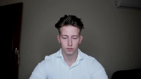 Snapshot of gym_alpha chatting on January 8, 5:59 pm Oliver online show from January 8, 5:59 pm