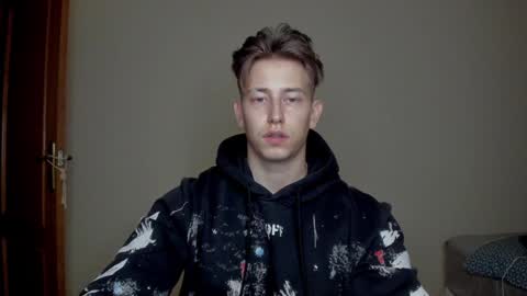 Snapshot of gym_alpha chatting on February 7, 11:13 pm Oliver online show from February 7, 11:13 pm