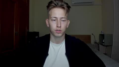 Snapshot of gym_alpha chatting on March 2, 8:18 pm Oliver online show from March 2, 8:18 pm