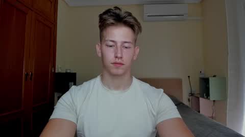 Snapshot of gym_alpha chatting on March 11, 3:45 pm Oliver online show from March 11, 3:45 pm