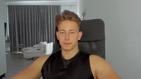 Snapshot of gym_alpha chatting on October 10, 4:17 pm Oliver online show from October 10, 4:17 pm