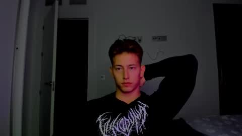 Snapshot of gym_alpha chatting on January 8, 12:24 am Oliver online show from January 8, 12:24 am