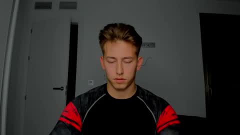 Snapshot of gym_alpha chatting on January 12, 9:09 pm Oliver online show from January 12, 9:09 pm