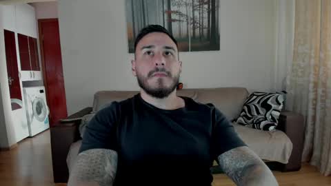 Snapshot of gymdominus chatting on May 31, 5:37 am gymdominus online show from May 31, 5:37 am