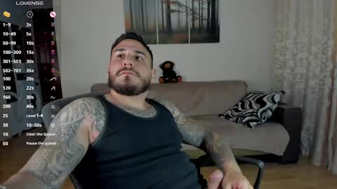Snapshot of gymdominus chatting on June 5, 11:27 am gymdominus online show from June 5, 11:27 am