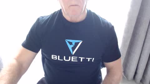 Snapshot of gymguyuk28 chatting on February 15, 4:03 pm Gymguy online show from February 15, 4:03 pm