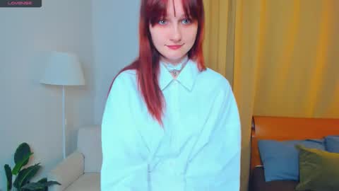 Kelly  Lilly online show from October 28, 7:05 pm