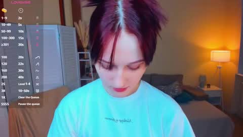 Kelly  Lilly online show from March 15, 7:09 pm