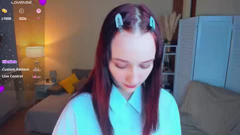 Kelly  Lilly online show from March 20, 7:41 pm