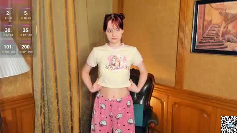 Snapshot of h0lyangel chatting on April 26, 8:17 pm Kelly Lilly online show from April 26, 8:17 pm