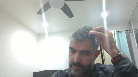 h0nest84 online show from December 21, 6:42 am