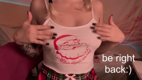 Snapshot of h2h0e chatting on February 2, 8:08 pm Lana online show from February 2, 8:08 pm