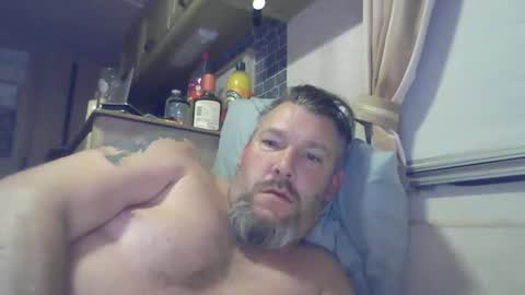 Snapshot of h4y25 chatting on October 26, 11:20 pm h4y25 online show from October 26, 11:20 pm