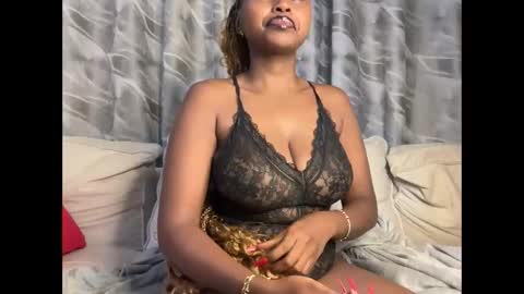 Snapshot of h_o_t_goddess chatting on February 6, 9:01 am h_o_t_goddess online show from February 6, 9:01 am