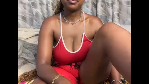 Snapshot of h_o_t_goddess chatting on February 15, 7:51 am h_o_t_goddess online show from February 15, 7:51 am