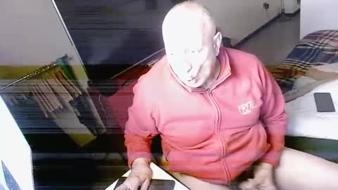 Snapshot of hacknoob62 chatting on February 3, 5:56 pm hacknoob62 online show from February 3, 5:56 pm